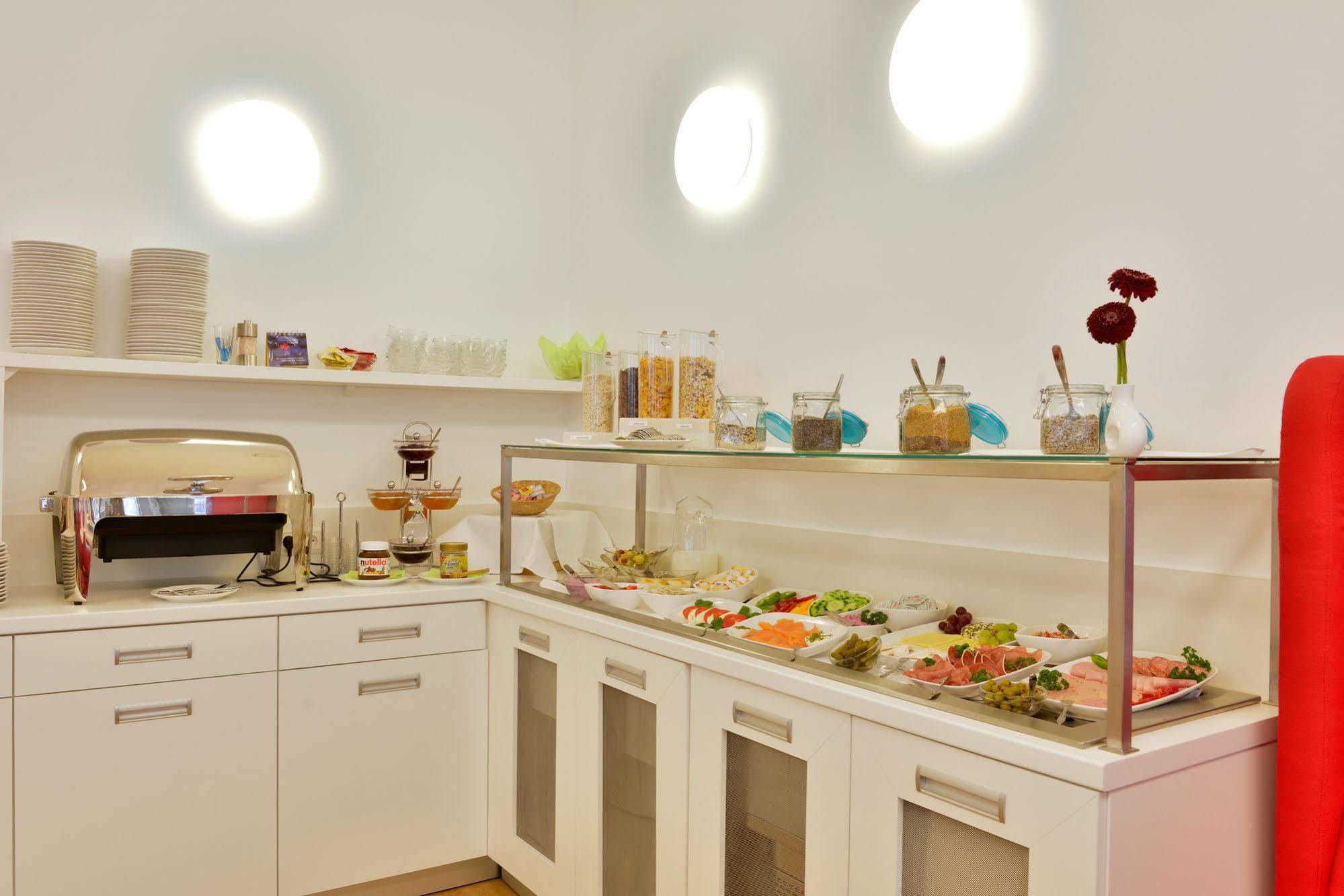 Invite Hotel Fulda City Hauptbahnhof Екстериор снимка